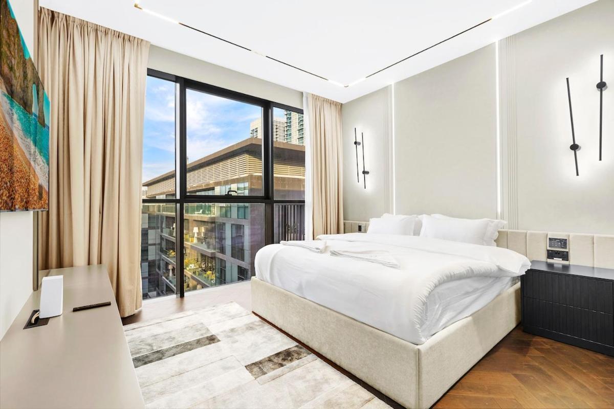 First Class Penthouse Elegance Meets Luxury Apartment Dubai