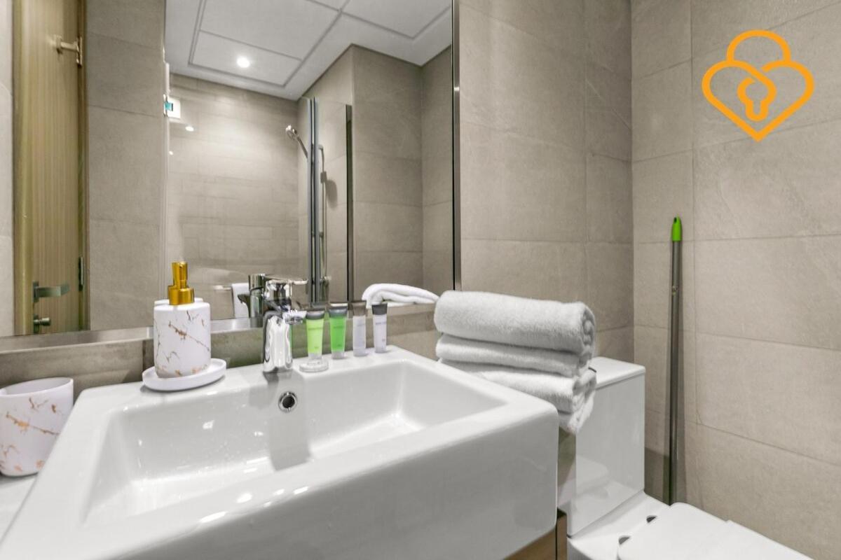 Keysplease Azizi Riviera Minutes To Downtown, Meydan Dubai