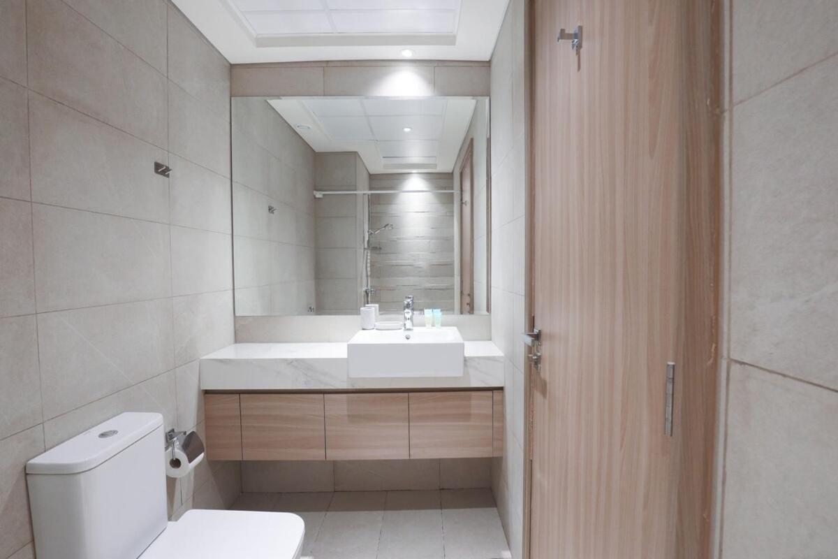 Lovely In Azizi Riviera Apartment *