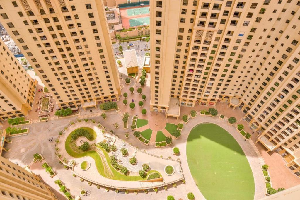 Hawks Marina Jbr * Dubai