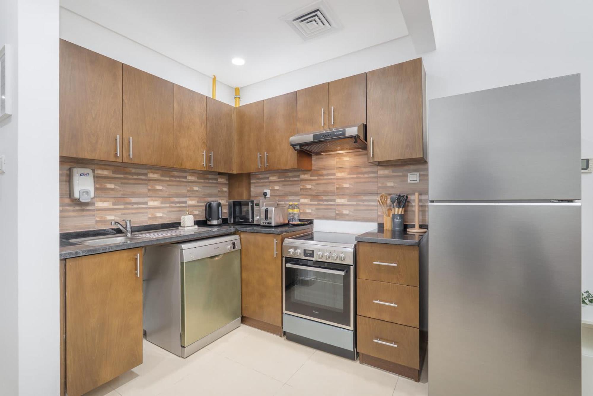 Apartment In Botanica Jvc Perfect For 3 *