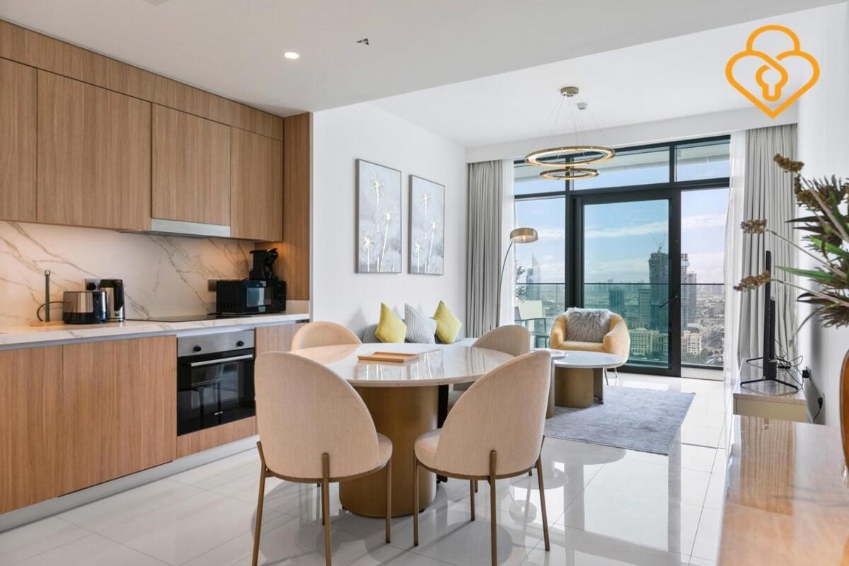 Keysplease 2 Bedroom Vista, Emaar Beachfront Apartment Dubai