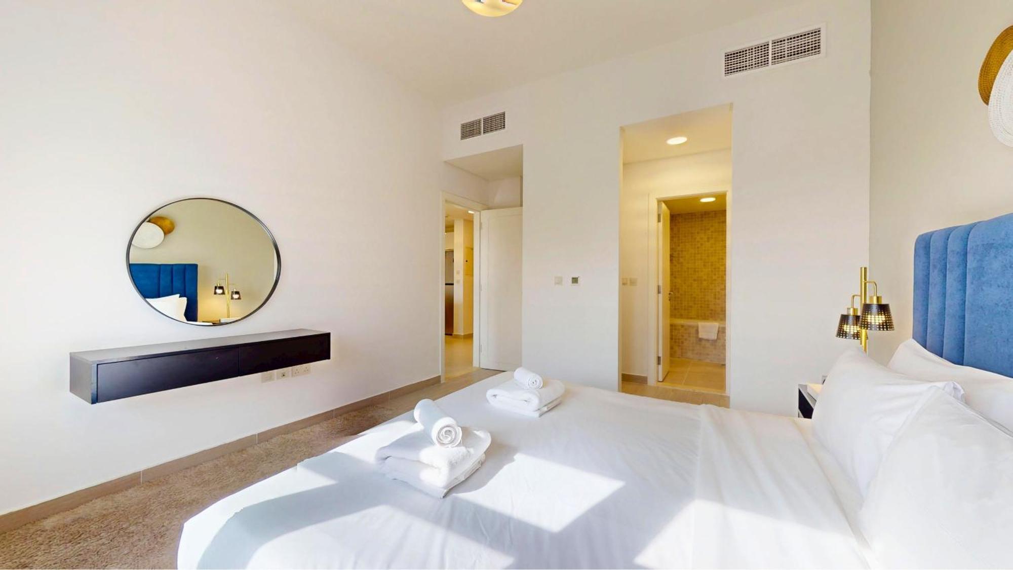 Apartment Spacious Family-friendly Living 1br In Jumeirah Golf Estate *