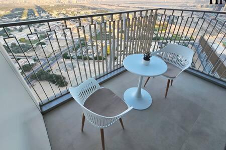 Stunning 2 Bed In Downtown Views Apartment Dubai