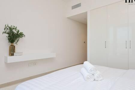 Stunning 2 Bed In Downtown Views Apartment Dubai