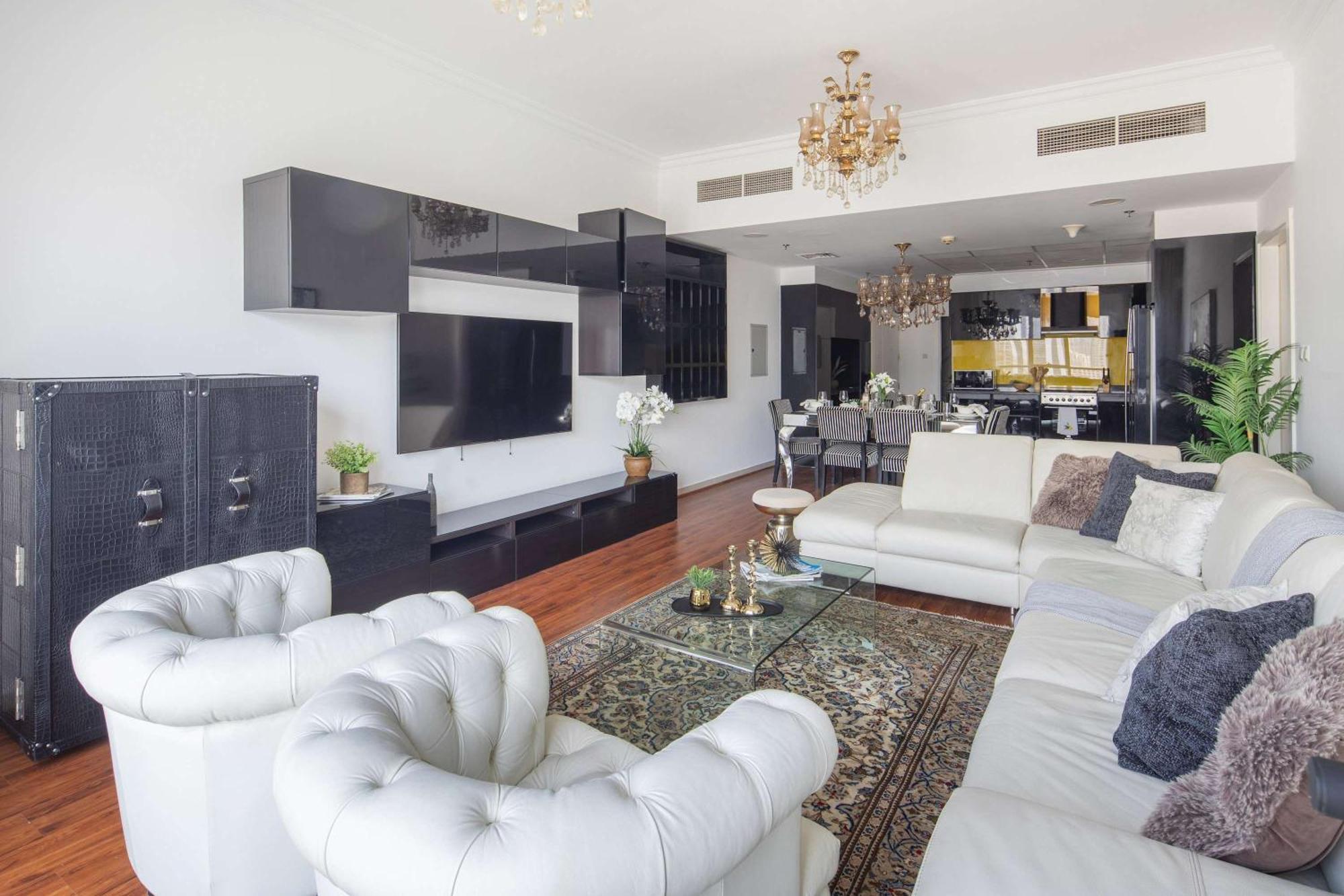 Frank Porter - Rbc Tower Apartment *