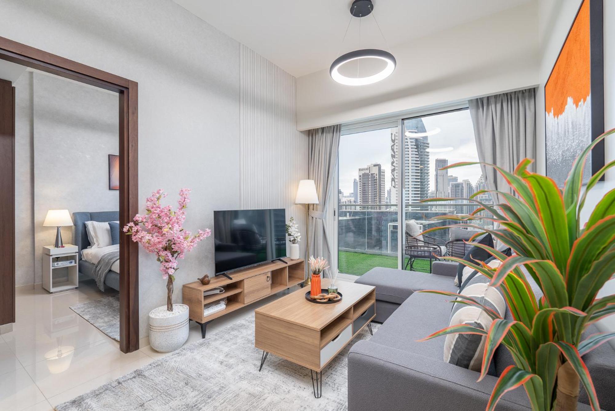 Apartment Burj View - Chic 2br - 5min Mall Canal Dubai