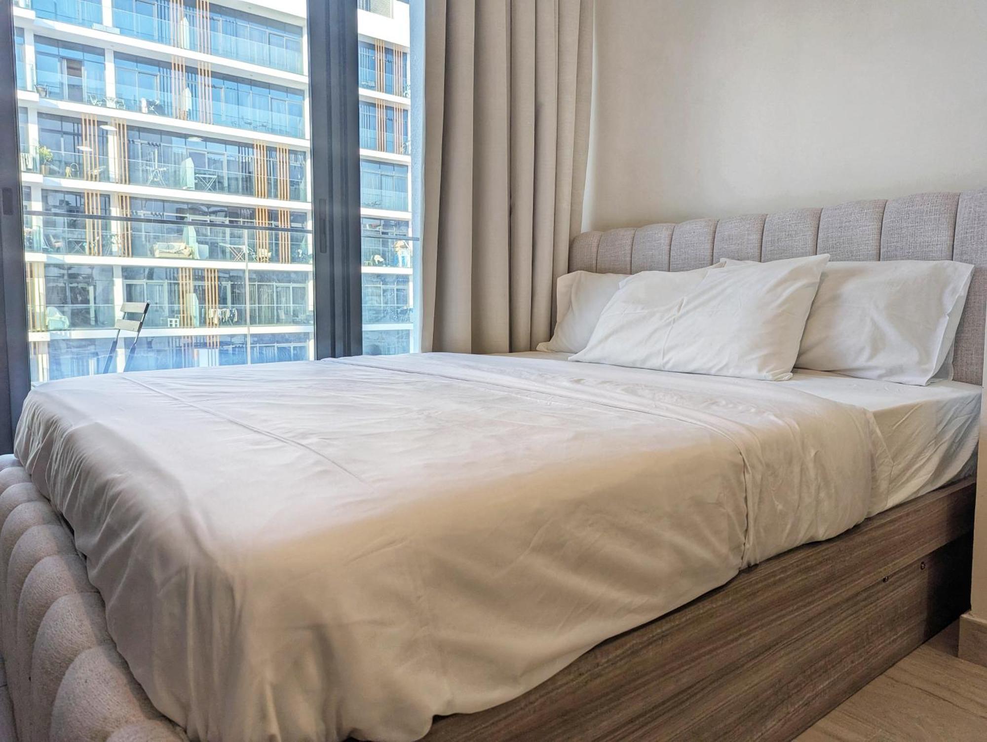Fully Furnished Modern Nearby Meydan Racecourse *