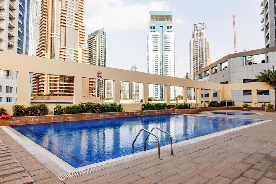 Royal Oceanic Tower 1 - Spacious Apartment