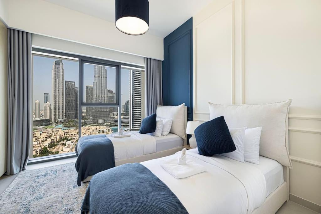 Lux I Full Burj View - 1 Min Mall Dubai