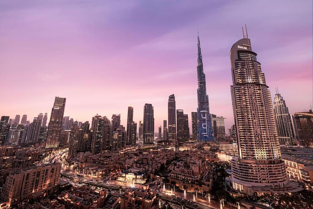 Apartment Lux I Full Burj View - 1 Min Mall Dubai