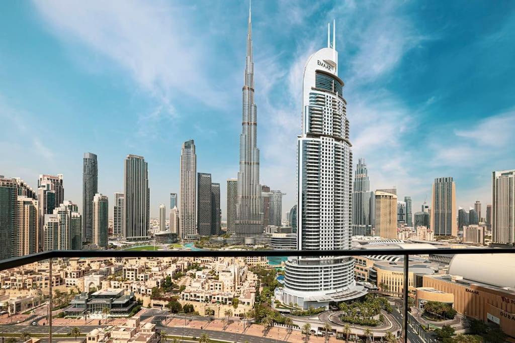 Lux I Full Burj View - 1 Min Mall Apartment *