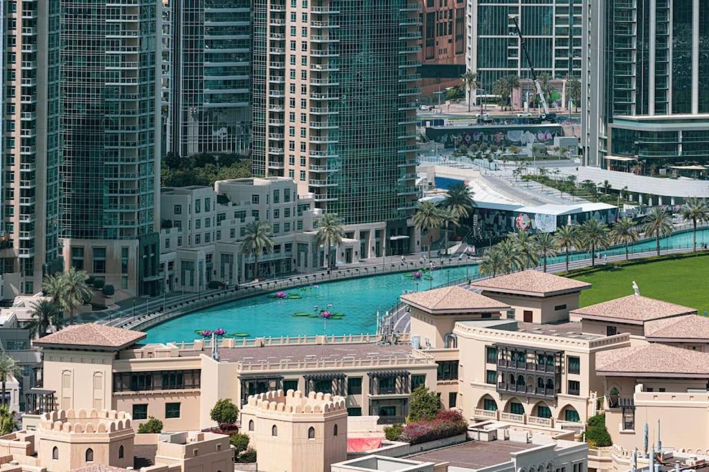 Lux I Full Burj View - 1 Min Mall Apartment