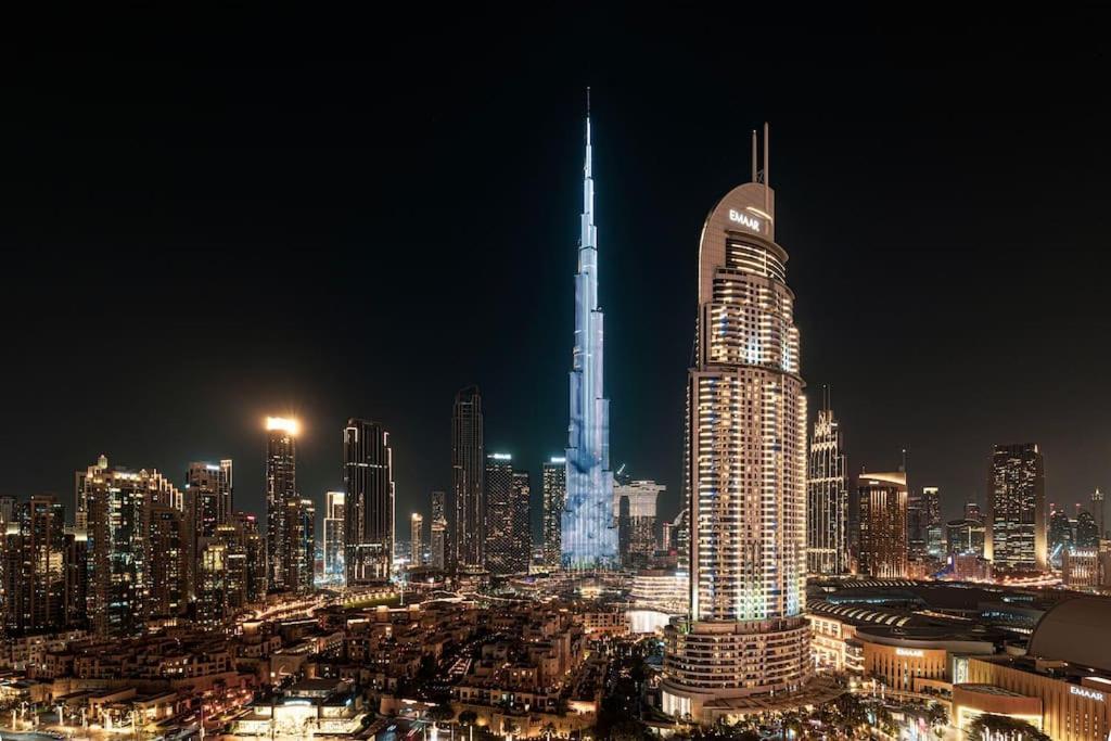 Lux I Full Burj View - 1 Min Mall Apartment Dubai