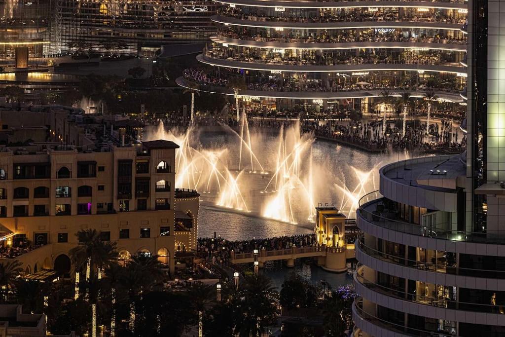 Apartment Lux I Full Burj View - 1 Min Mall Dubai