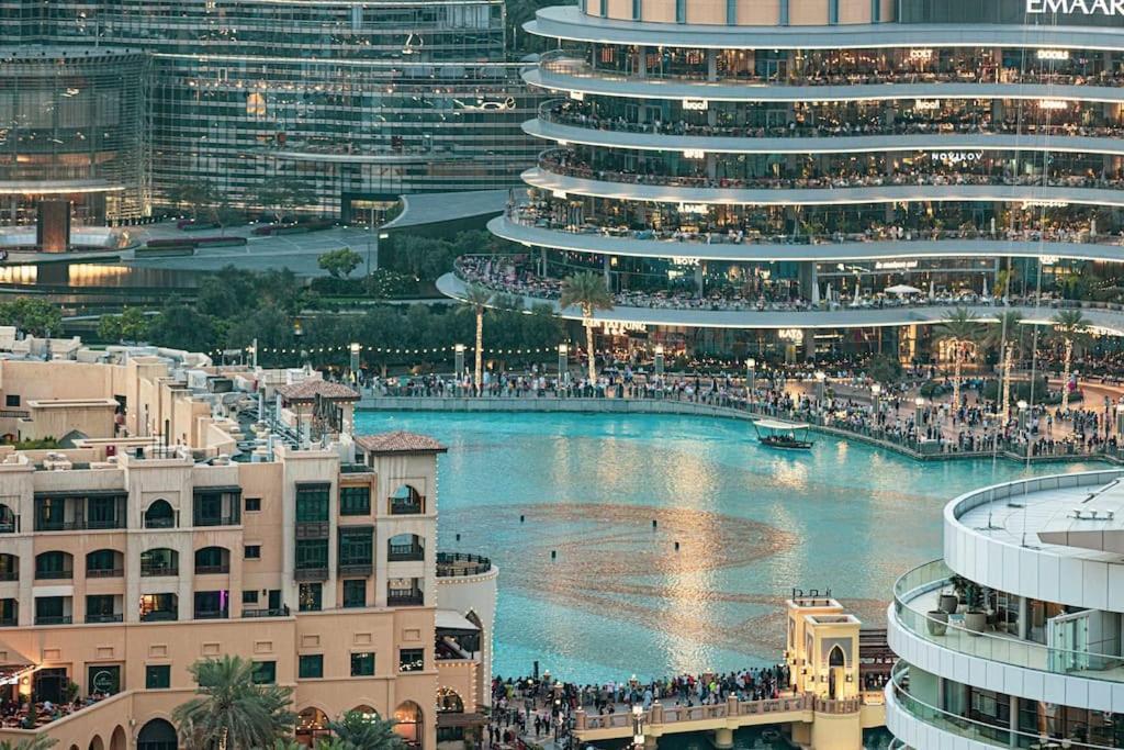 Lux I Full Burj View - 1 Min Mall Dubai