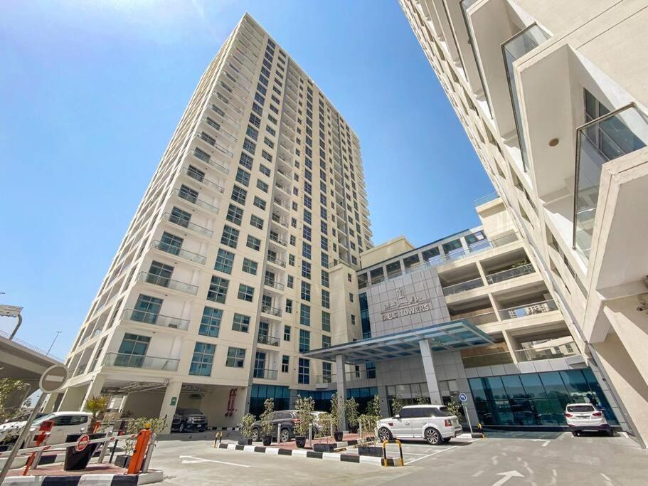 Apartment Stonetree - Modern 1 Bedroom Near Marina Dubai