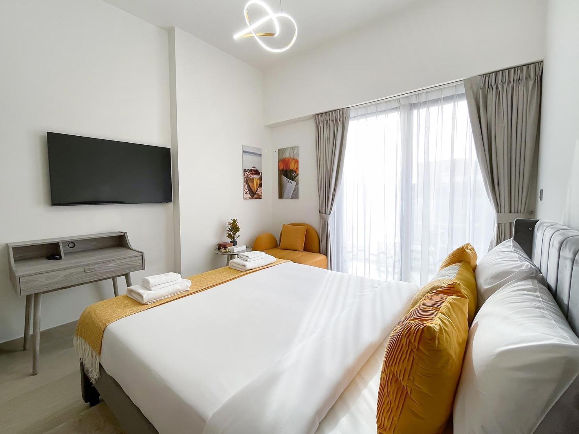 Apartment Modern Azizi Riviera 41