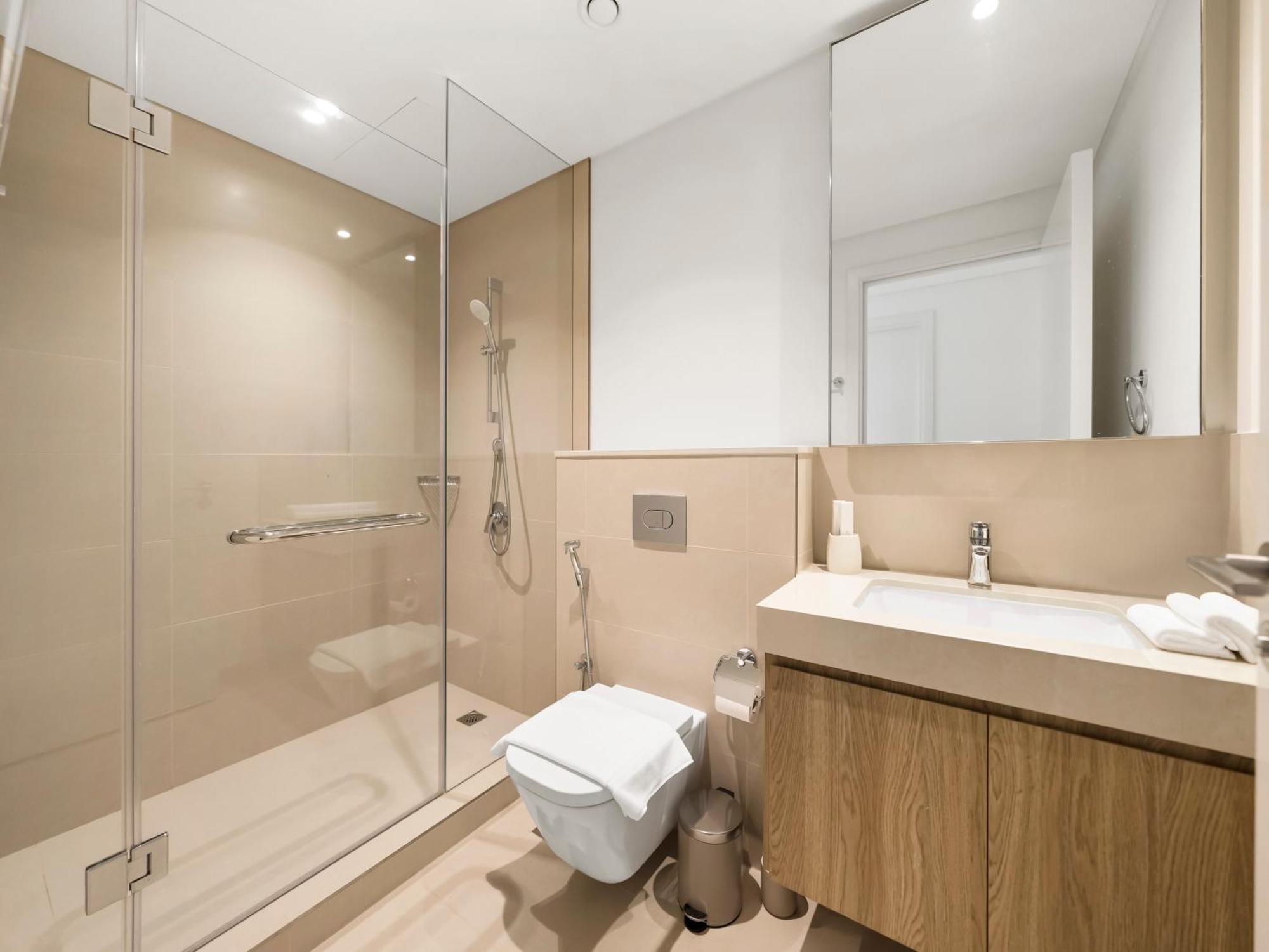 Apartment Blissful At Downtown Views Ii- 5min Walk To Mall, Burj Khalifa With Infinity Pool Dubai