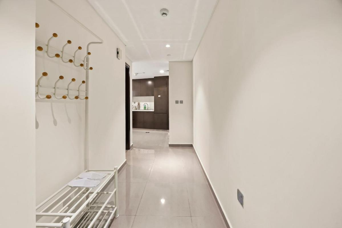C&l Homes Canal Apartment