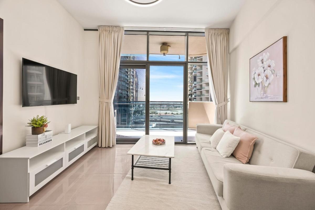 C&l Homes Canal Apartment *