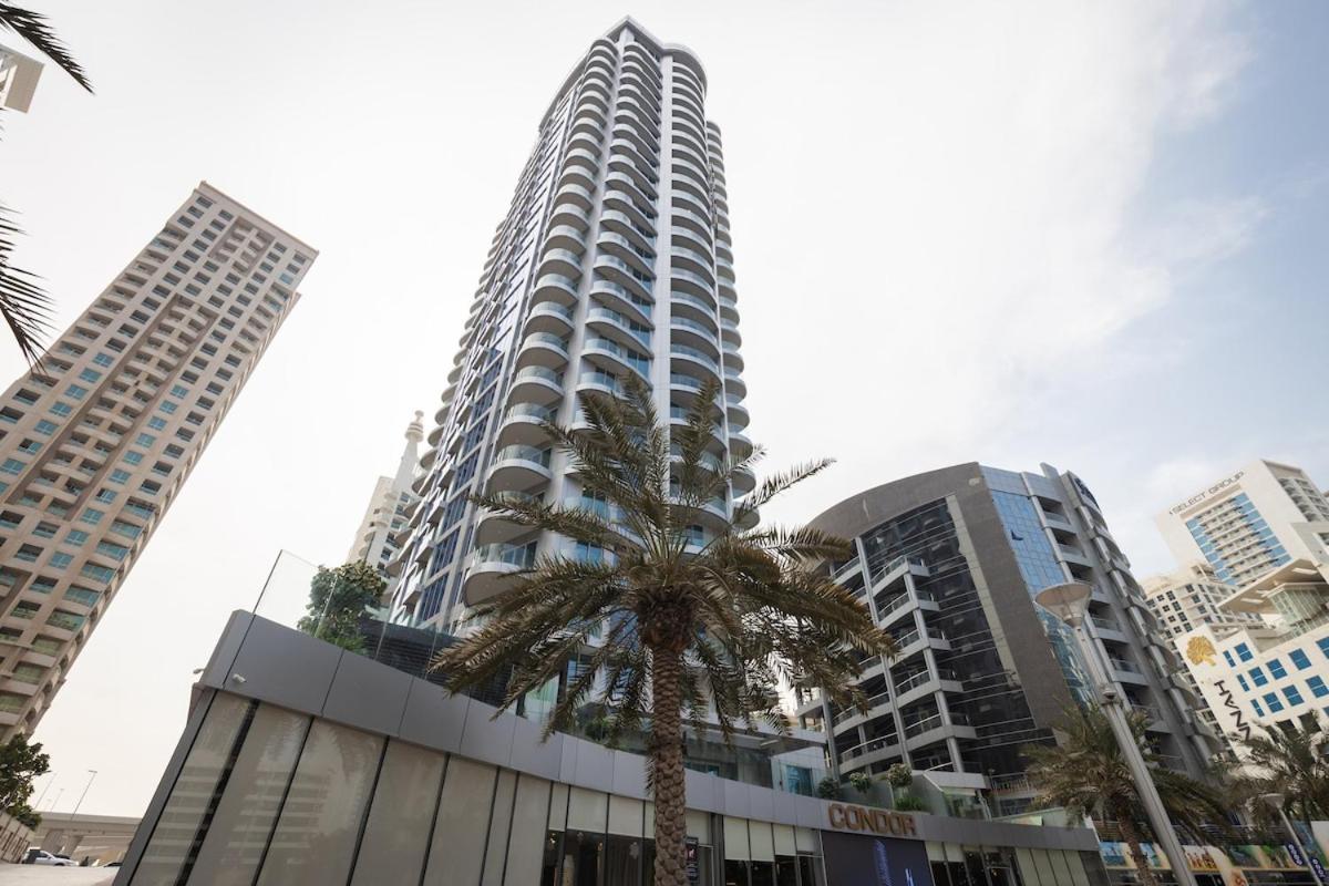 Gracious 1br In Condor Marina Star, Marina * Dubai