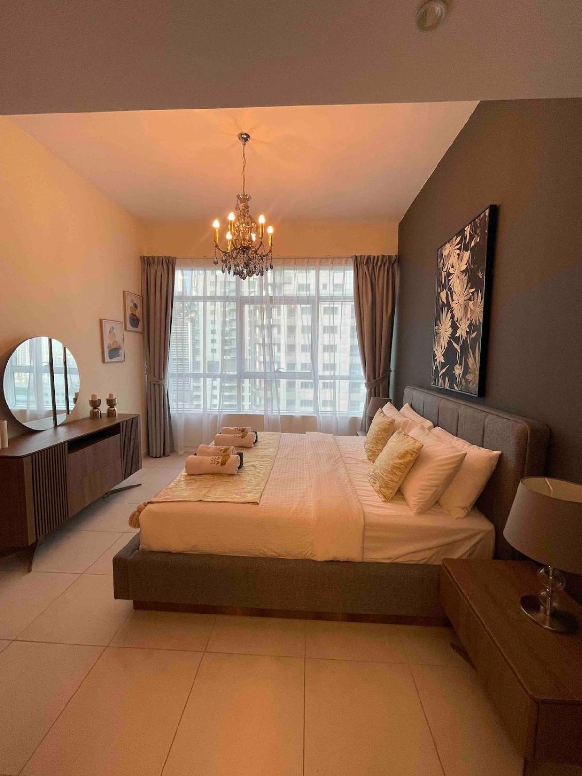 One Bedroom With Amazing Marina View Dubai