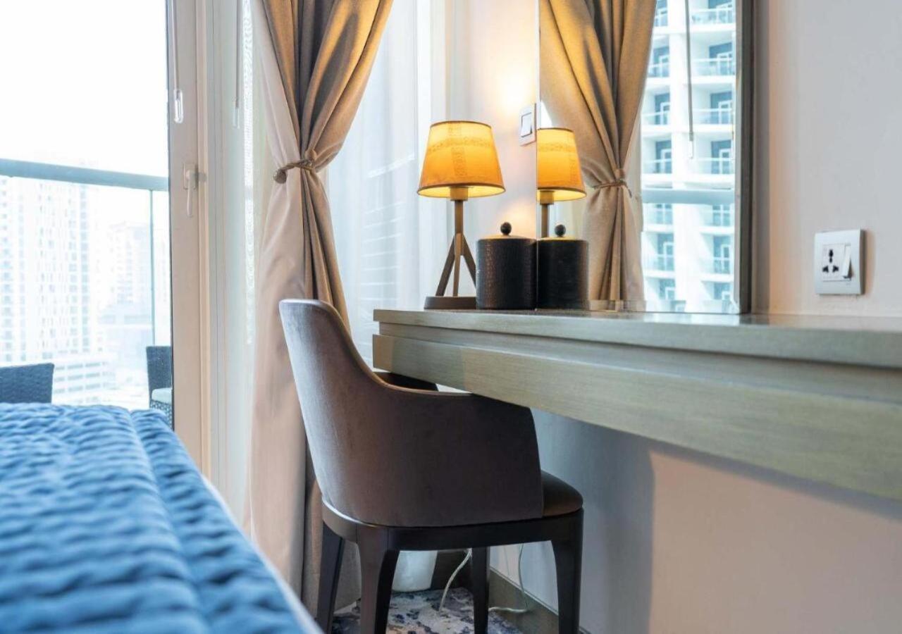 Bespoke Homes - Luxurious In Damac Maison Prive Apartment *