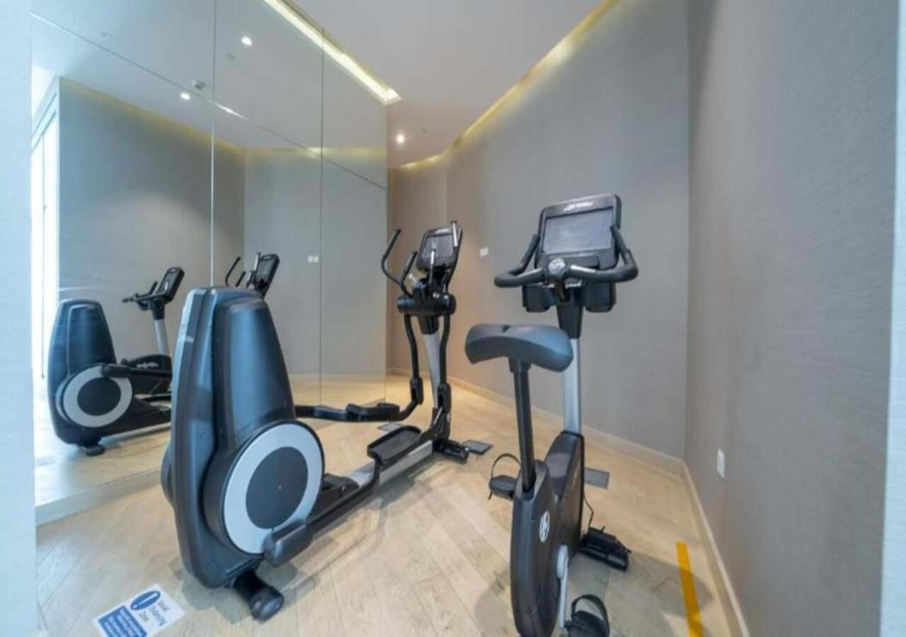 Bespoke Homes - Luxurious In Damac Maison Prive Apartment Dubai