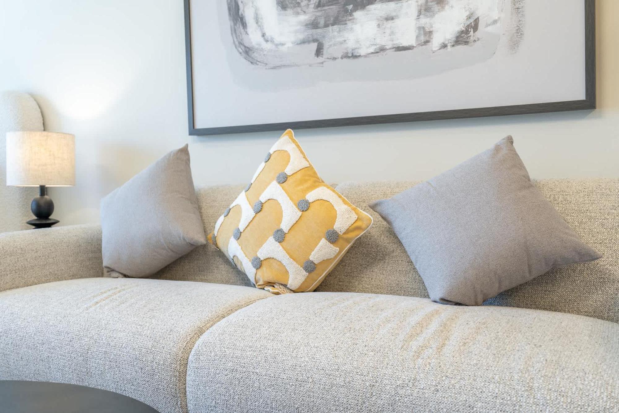 Apartment Comfortable Flat That Sleeps 2 Near Circle Mall