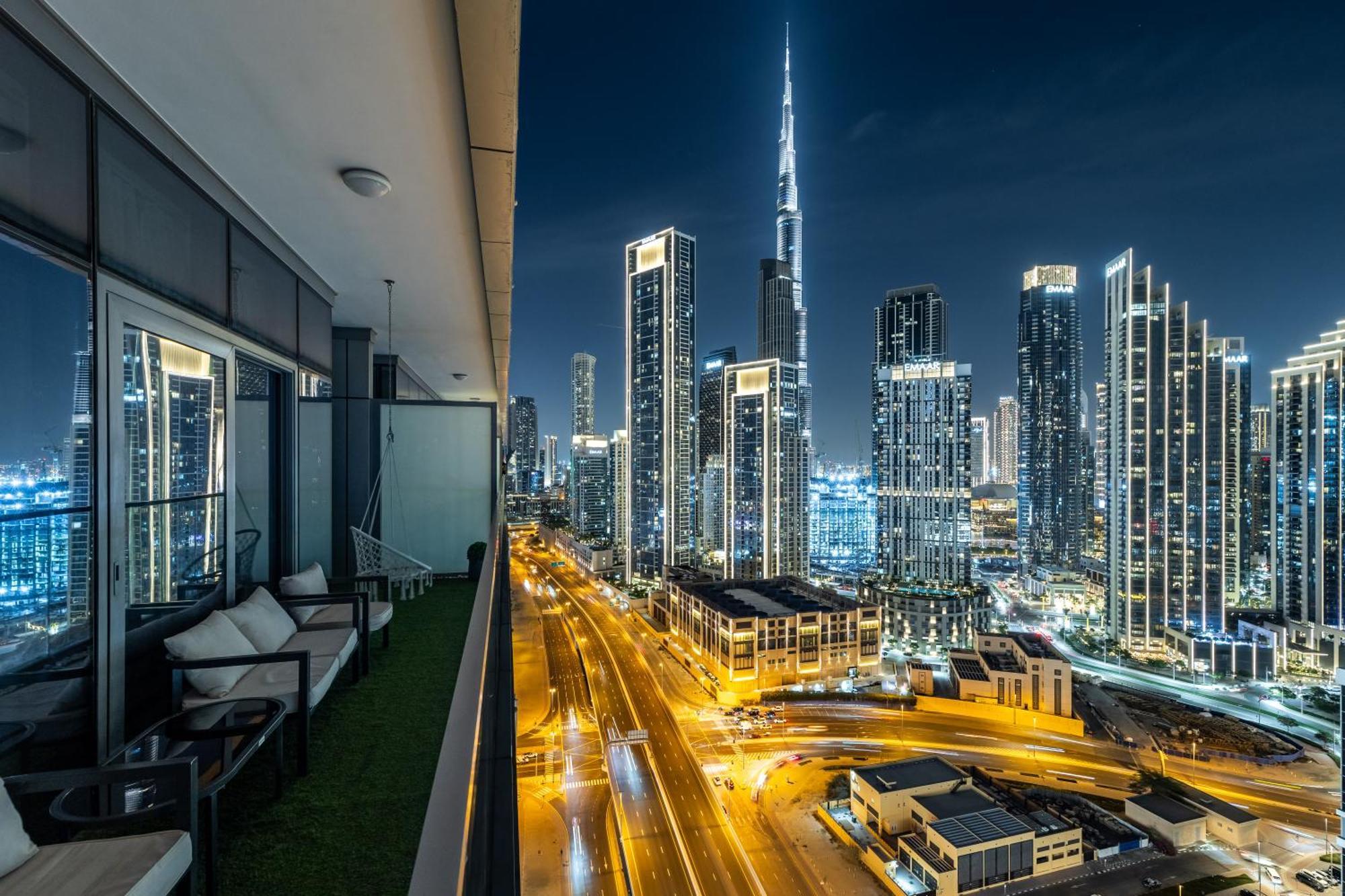 Elite Rooftop Pool And Burj Khalifa Panorama Balcony 2br In Paramount Midtown Apartment *