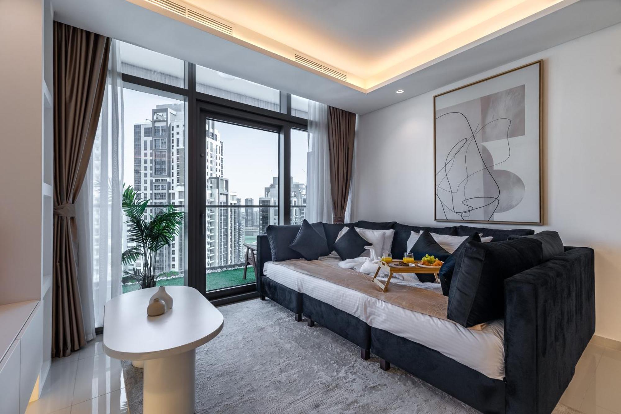 Elite Rooftop Pool And Burj Khalifa Panorama Balcony 2br In Paramount Midtown Dubai