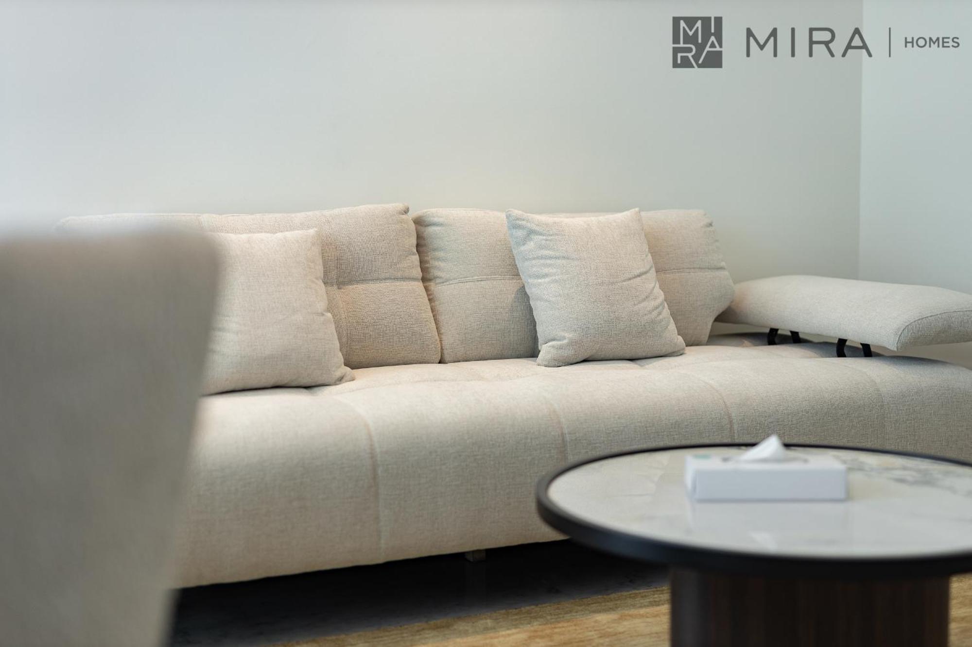 Mira Homes - Beautiful 2 Bedroom With Canal View In Business Bay