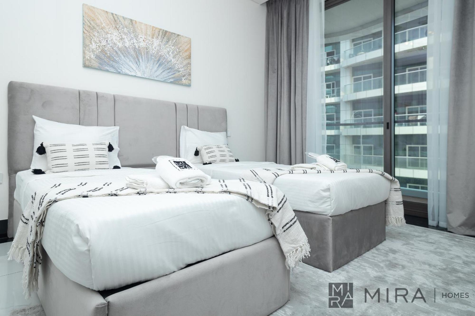 Apartment Mira Homes - Beautiful 2 Bedroom With Canal View In Business Bay Dubai