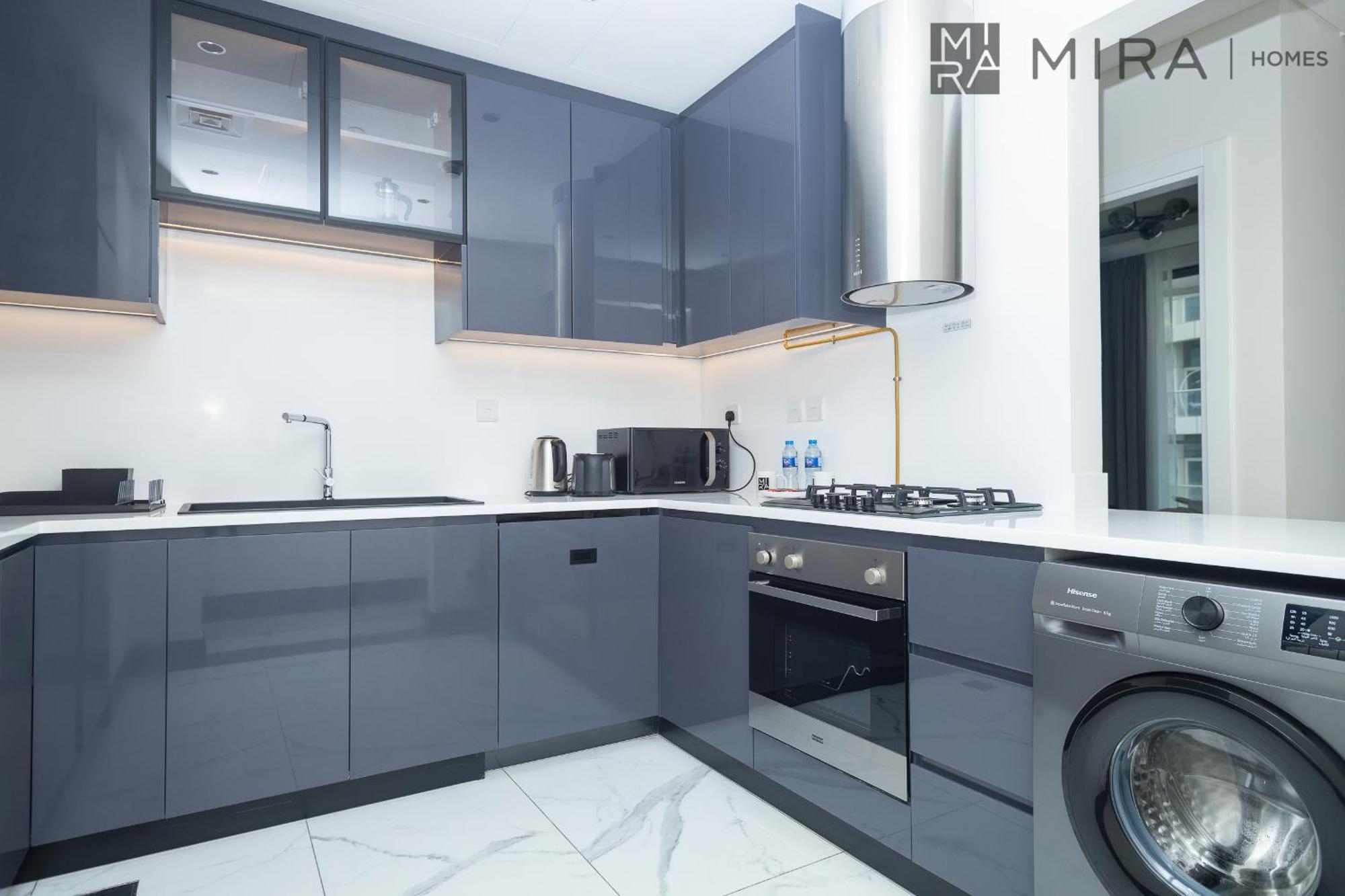 Apartment Mira Homes - Beautiful 2 Bedroom With Canal View In Business Bay Dubai