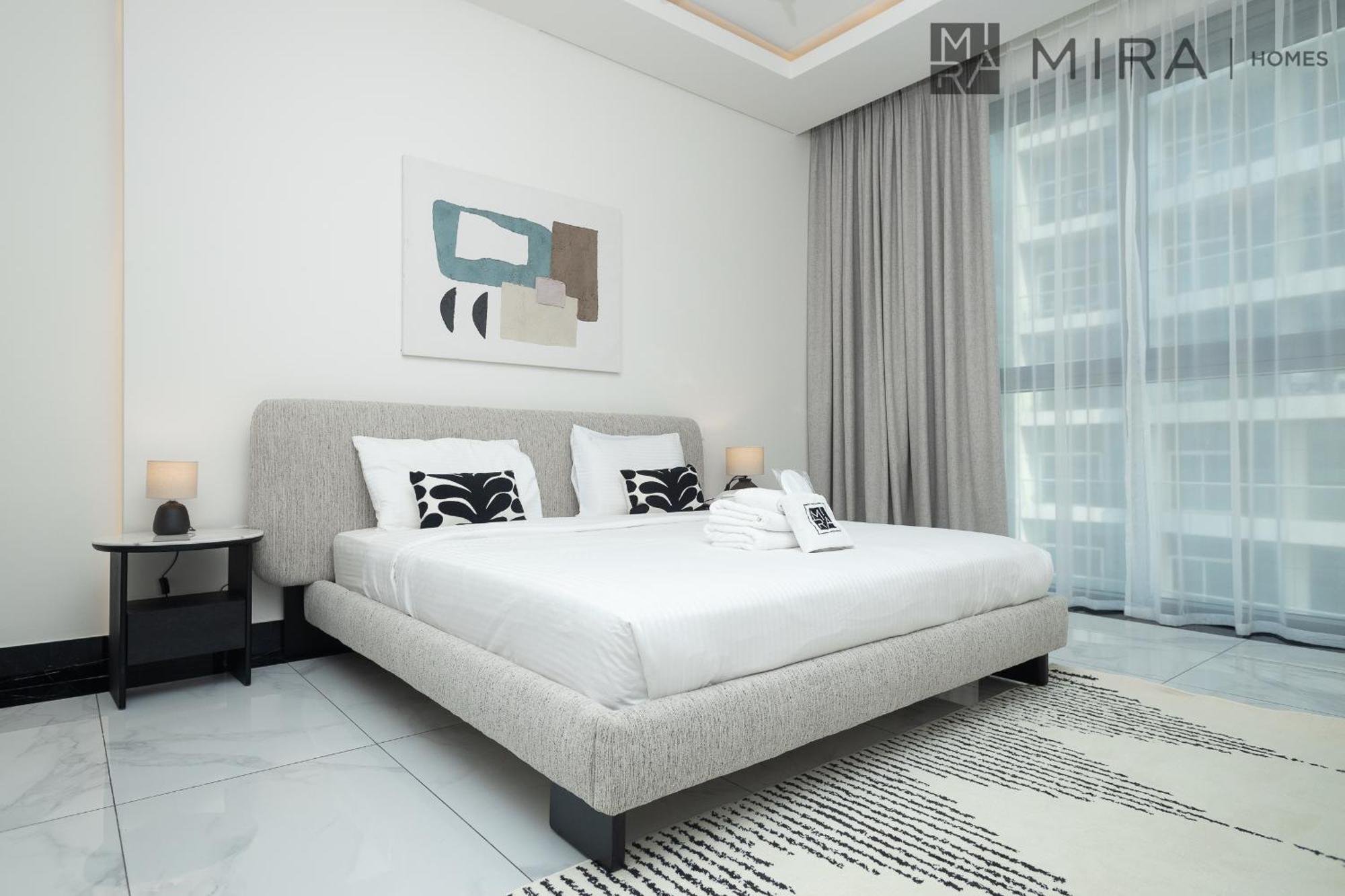 Apartment Mira Homes - Beautiful 2 Bedroom With Canal View In Business Bay Dubai
