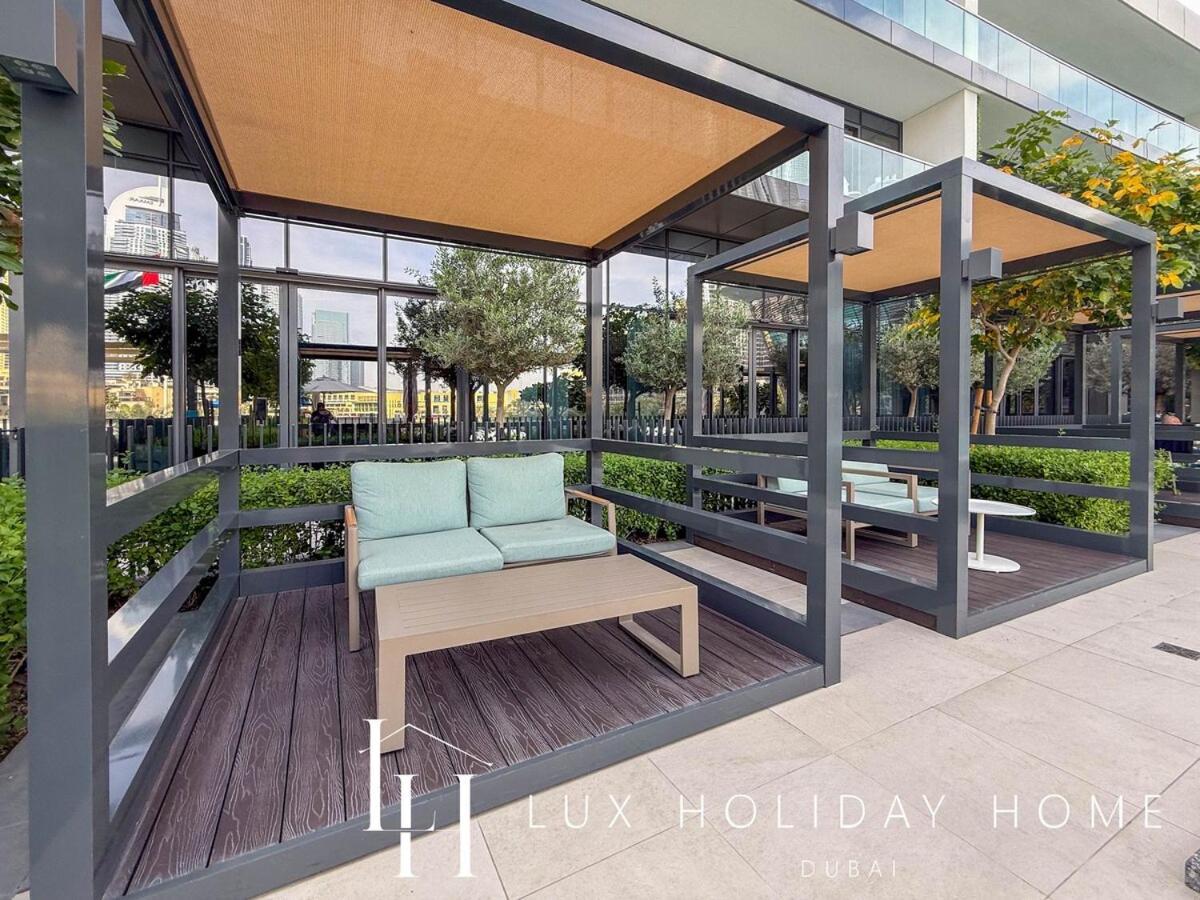 Lux The Grande Signature Skyline 2 *