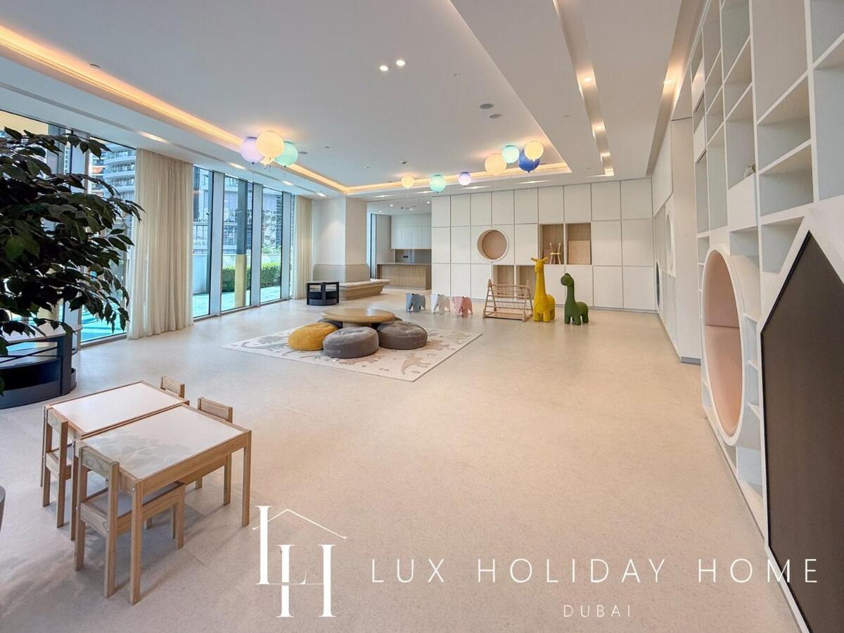 Apartment Lux The Grande Signature Skyline 2 Dubai