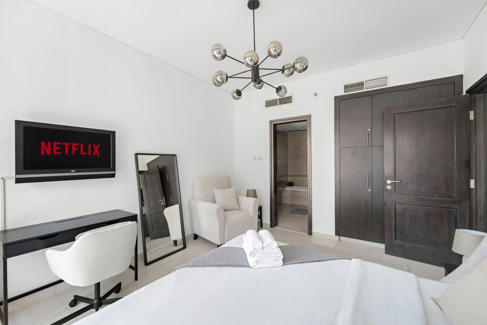 Vayk - Exclusive 1 Bedroom With Eye Views