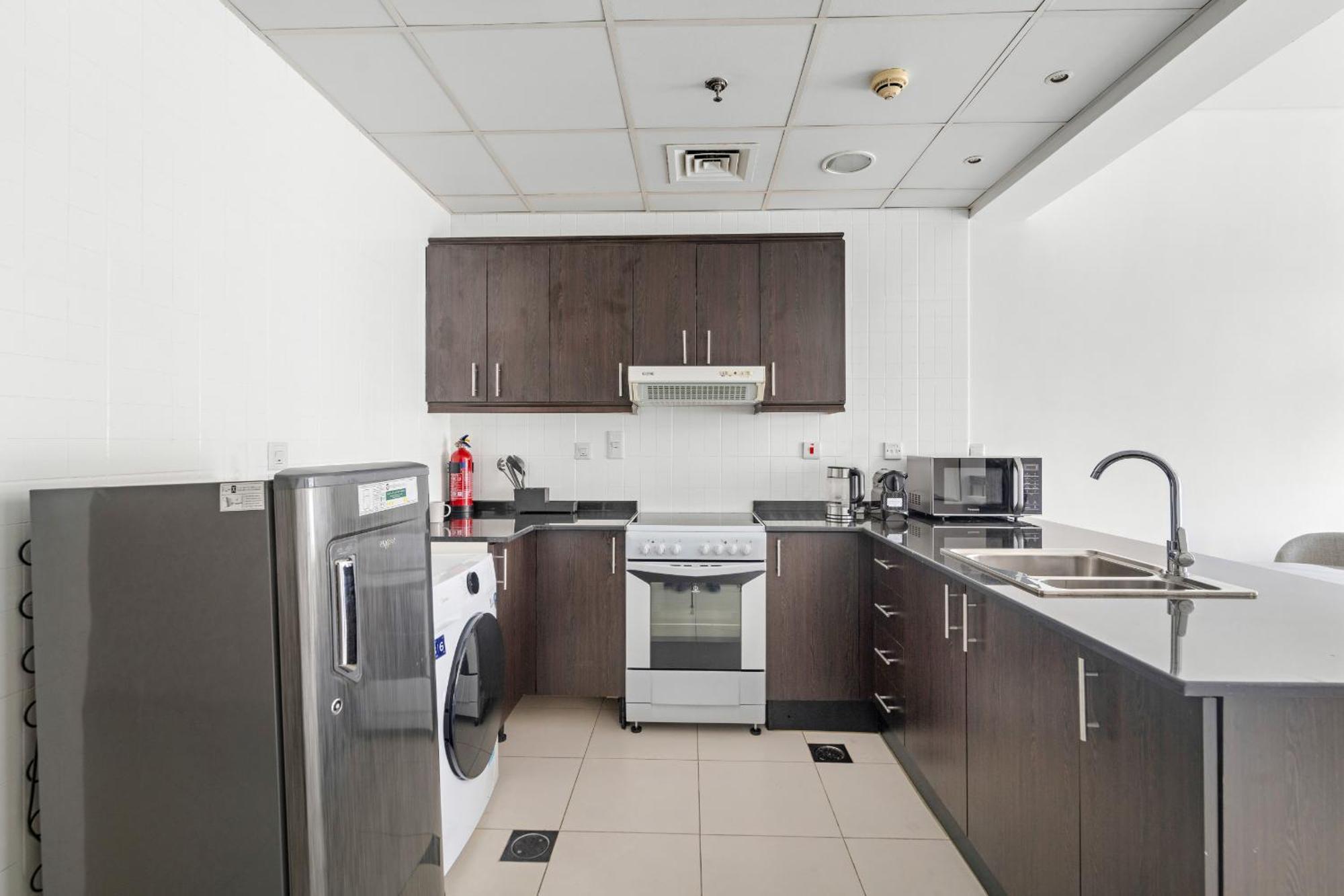 Vayk - Exclusive 1 Bedroom With Eye Views Dubai