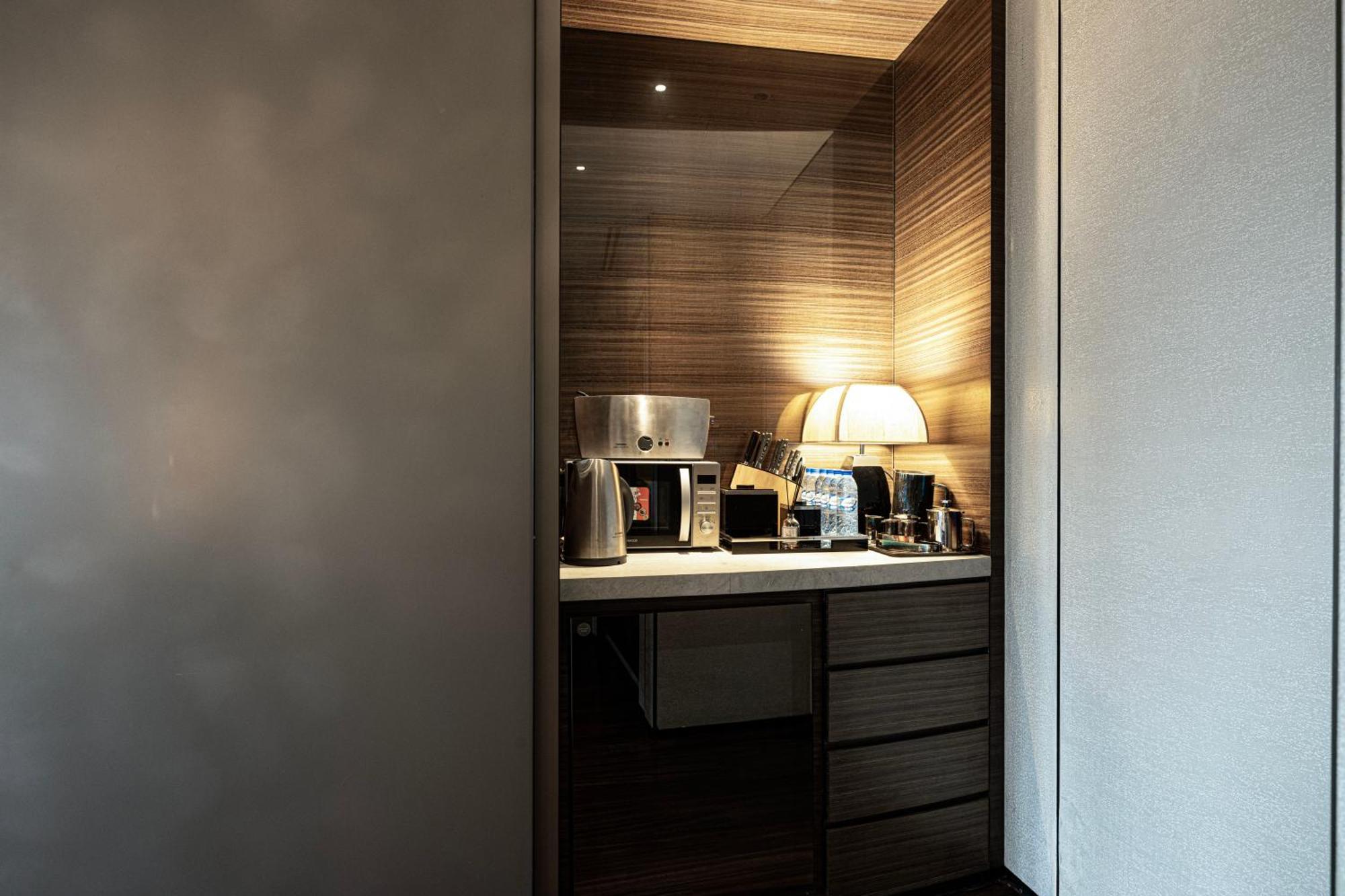 Armani Burj Khalifa 1 Bedroom * Dubai