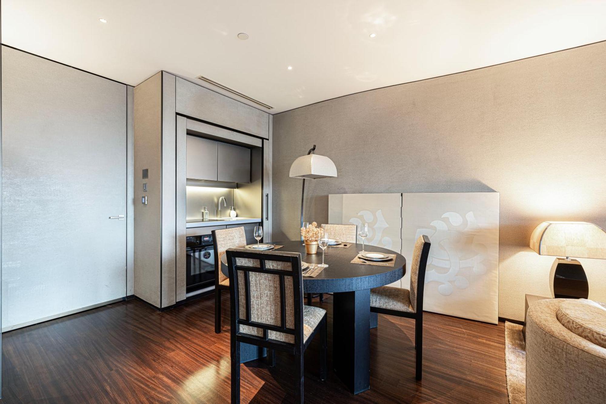 Armani Burj Khalifa 1 Bedroom * Dubai