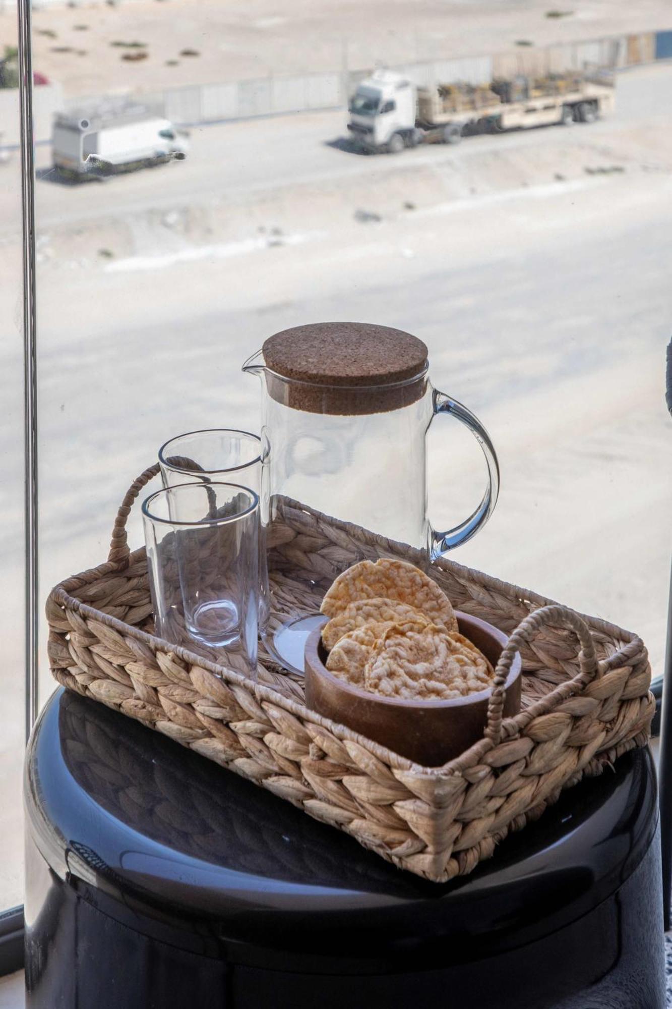 Frank Porter - Azizi Riviera 23 Apartment Dubai