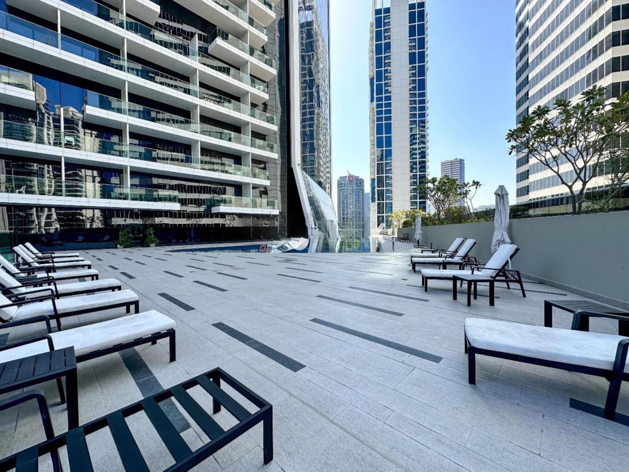 Soothing Getaway In Marquise Square -business Bay *