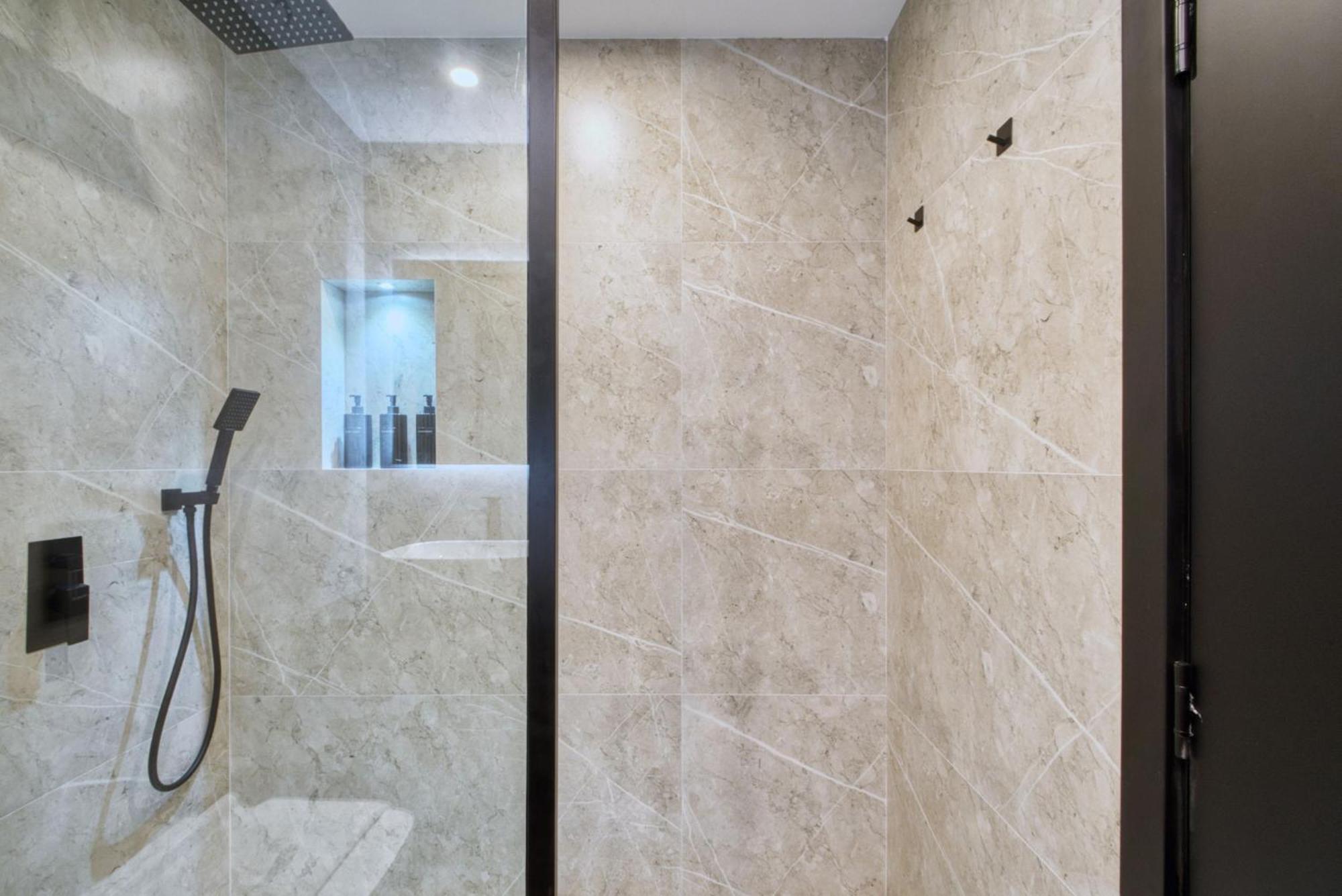 Brand New Luxurious 2 Bdr With Marina Views And Jbr I Rimal 1 *