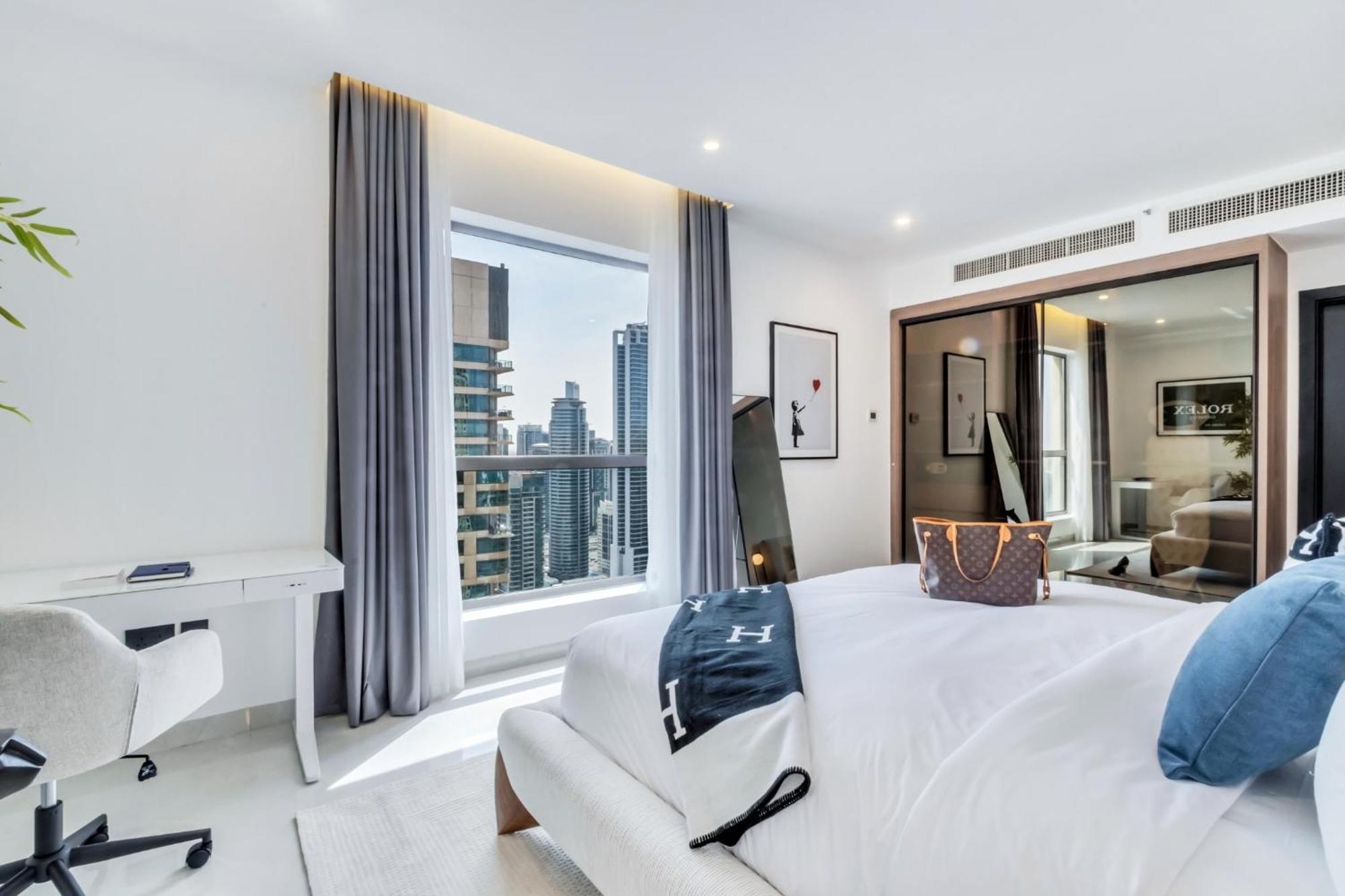 Apartment Brand New Luxurious 2 Bdr With Marina Views And Jbr I Rimal 1 Dubai