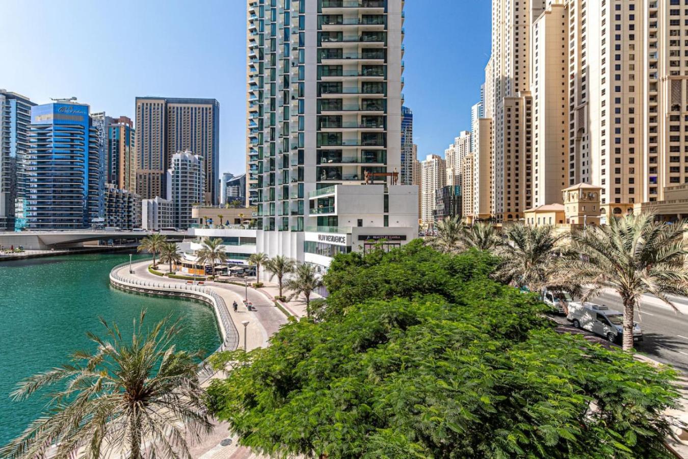 Apartment Stylish And Cozy 1 Bed With Marina Views Dubai