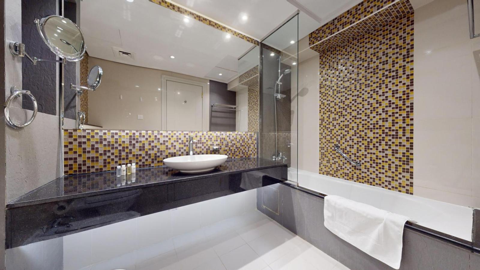Upper Crest - Vibrant One Bedroom In Downtown Dubai