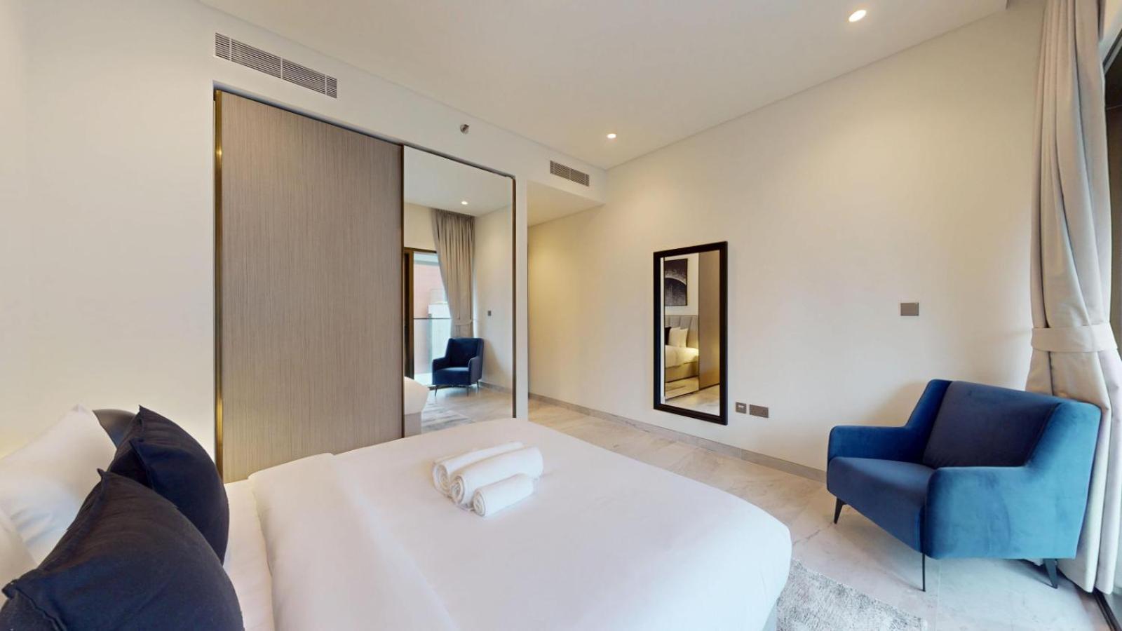 Peninsula - Modern Two Bedroom In Business Bay *