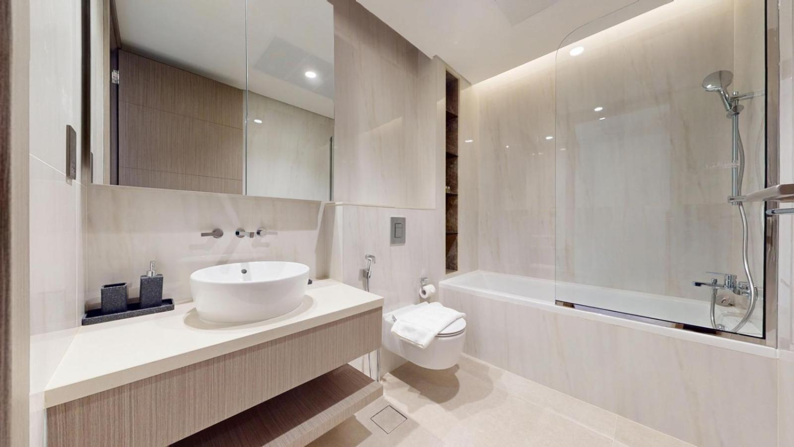 Peninsula - Modern Two Bedroom In Business Bay Apartment *